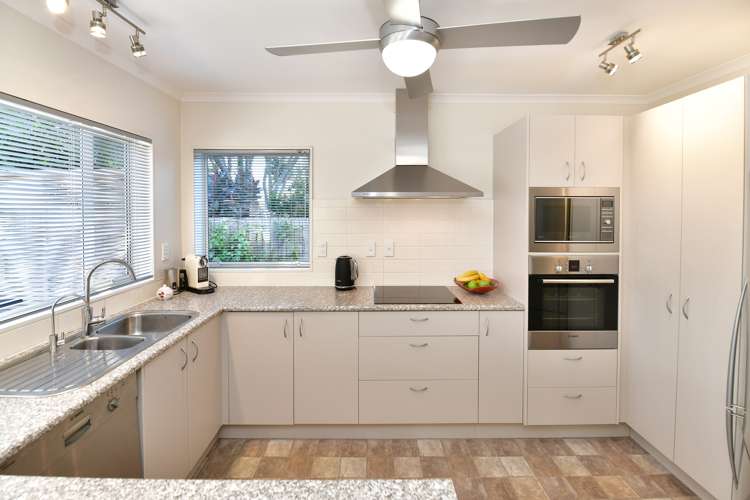 25a Pine Road Orewa_10