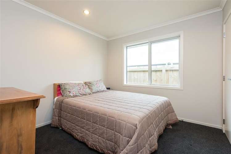 5 Ellesmere Close Pyes Pa_11