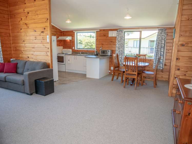 21 Hibiscus Avenue Cable Bay_7