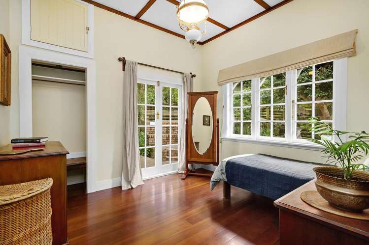 5 Coach Lane Belmont_11