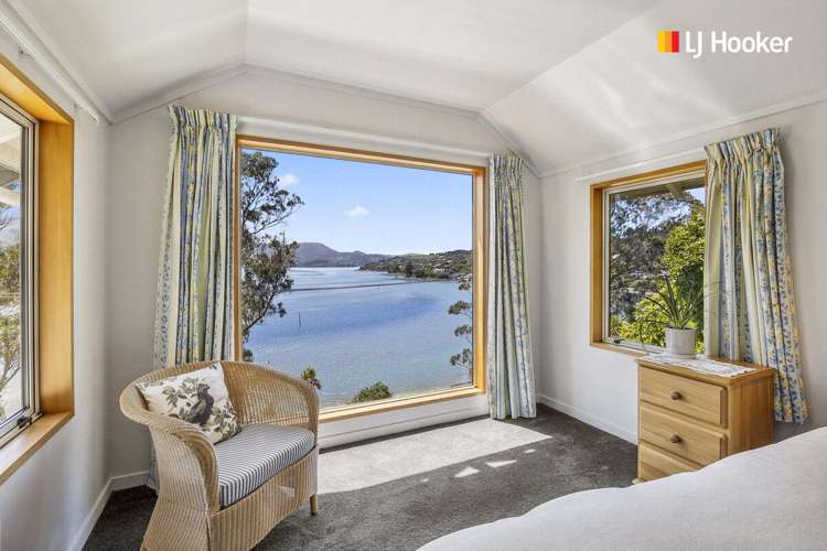 33 Marine Parade Macandrew Bay_22