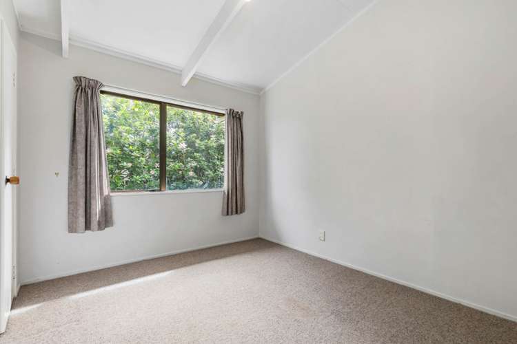 2/1a Helga Crescent Te Atatu Peninsula_7