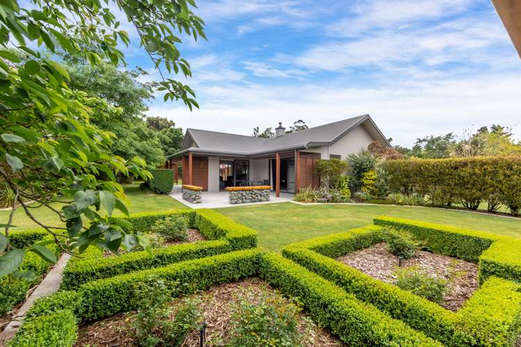 52 Allin Drive Waikuku Beach_31