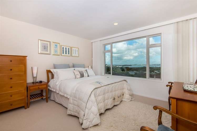 2/70 Raleigh Road Northcote_12