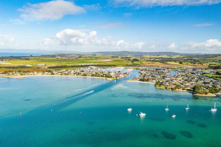 6 Martingale Lane One Tree Point_9