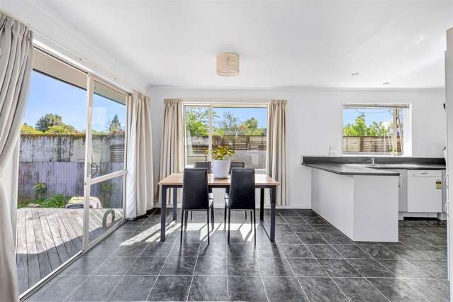 30 Feary Crescent Takaka_2