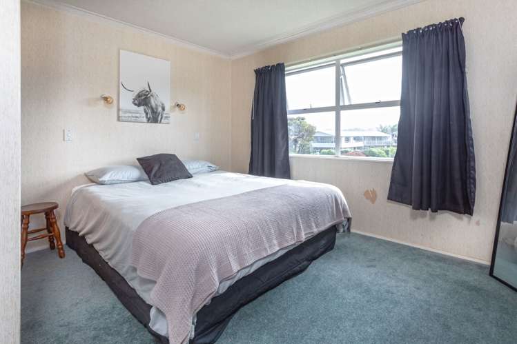 320 Ocean Road Whangamata_13