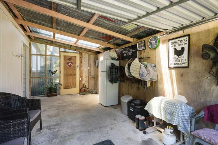 5114 Te Araroa Road Hicks Bay_12