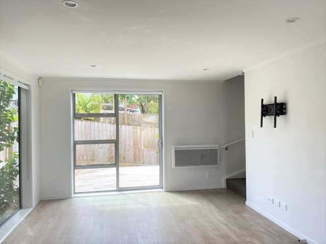 1 Kaneke Place Glen Eden_4