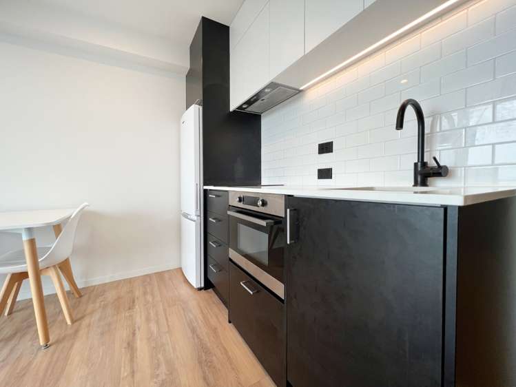 1301B/106 Vincent Street 10015_3