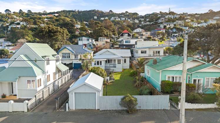 58 Freyberg Street Lyall Bay_15