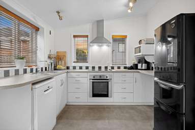 15B Ferndale Road_4