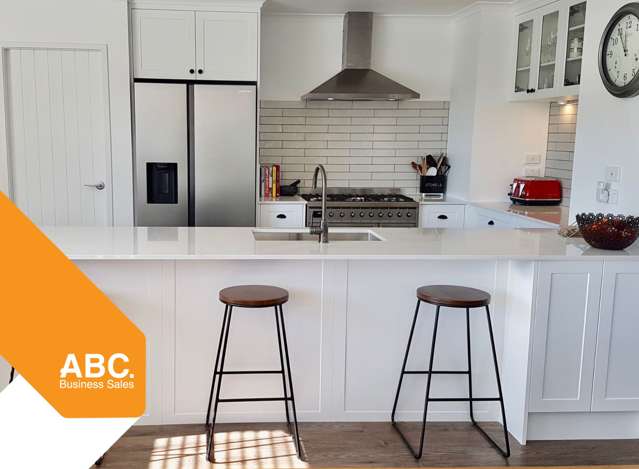 Kitchen Design & Install Franchise $260k Earnings