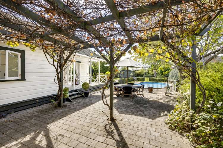 607 Queen Street West Saint Leonards_17