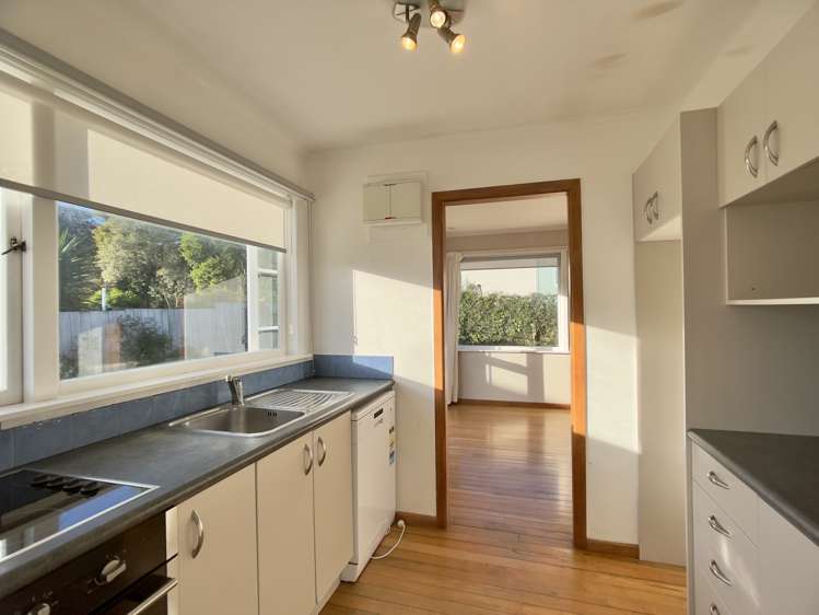 2/65 Moore Street Howick_8