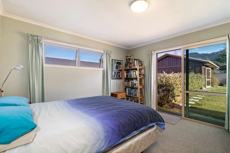 15 Hewson Crescent Lake Hawea_8