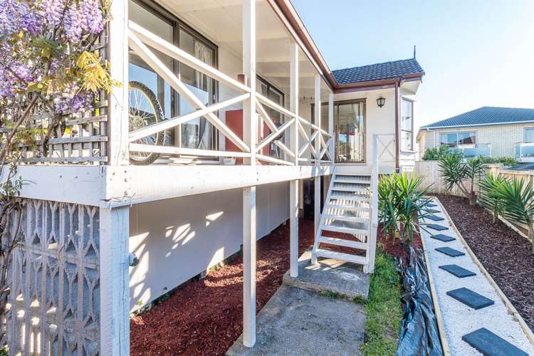 66 Hutchinsons Road Bucklands Beach_0