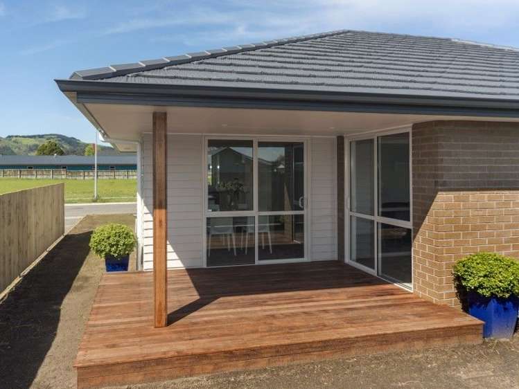 2 Fortis Place Lytton West_8