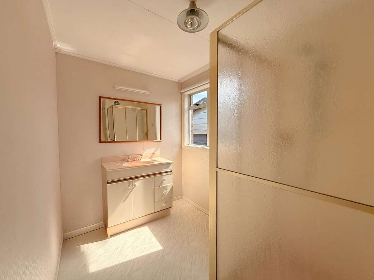 24 Taharepa Road, Hilltop 1