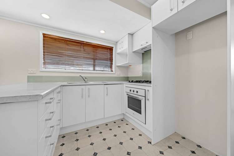 9 & 9A Sherie Place Howick_12