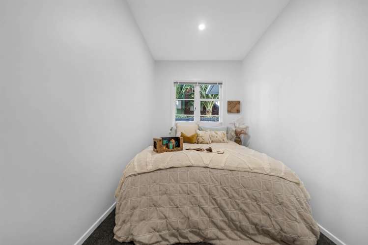 1/8 Hillsborough Road Hillsborough_7