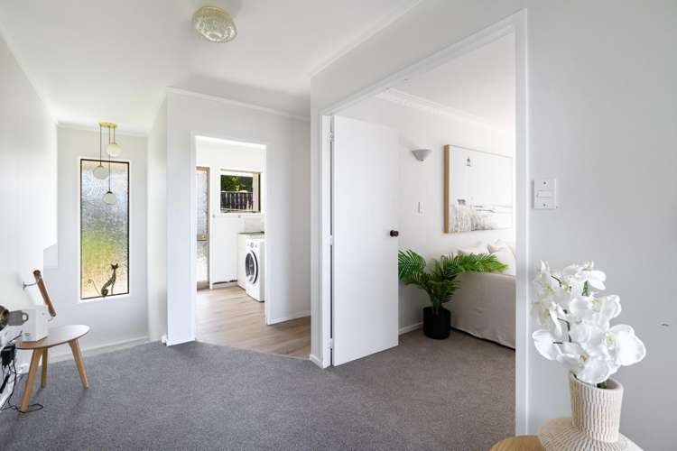 12 Sylvania Drive Matua_14