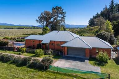 393 Brookby Road_3