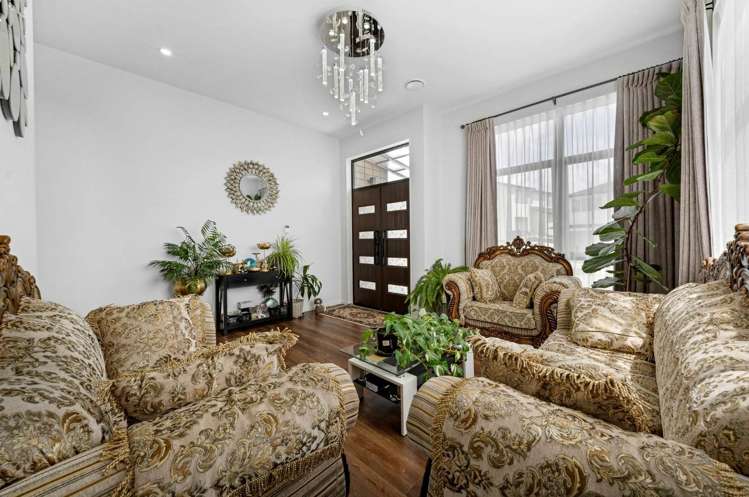 4 Tims Crescent Flat Bush_12