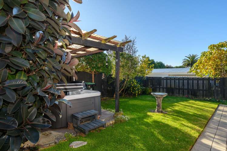 12 Takapu Street Matua_11