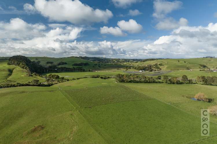 1242 State Highway 16 Waimauku_44