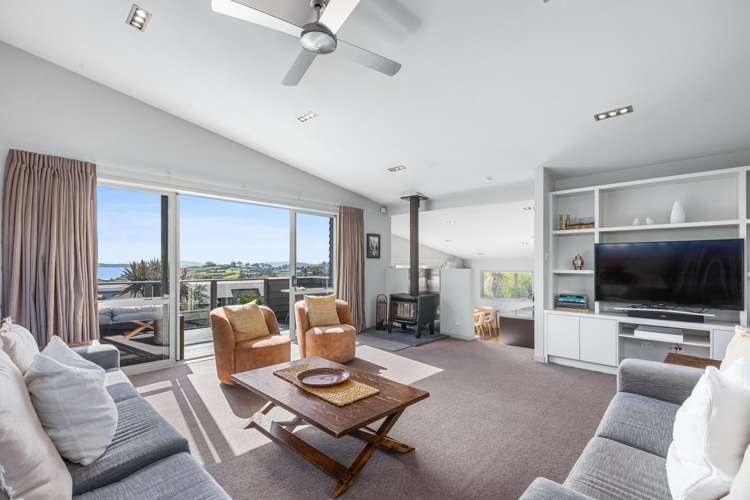 63 Athol Place Algies Bay_4