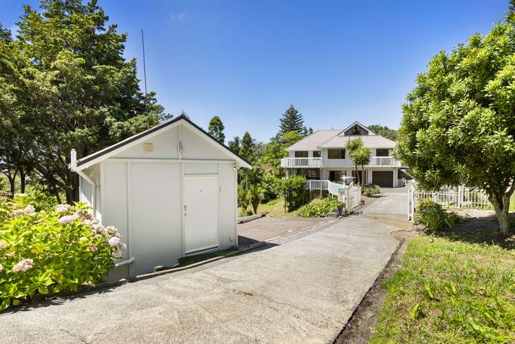 1/553 East Coast Road Browns Bay_9