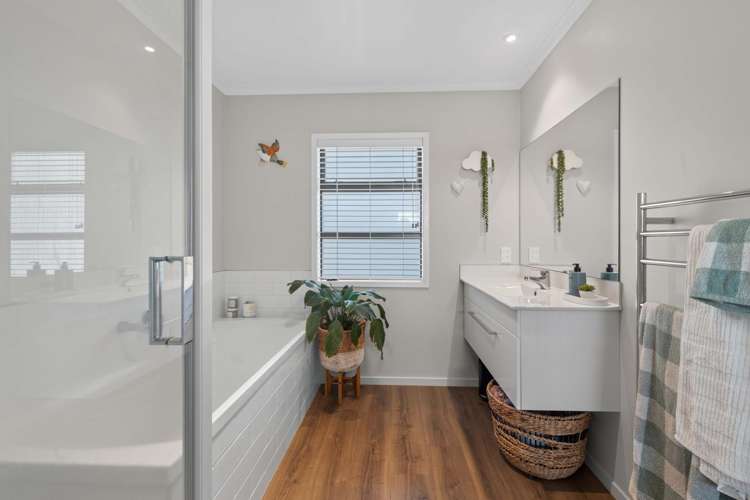 1 Bill Miller Drive Papamoa Beach_20
