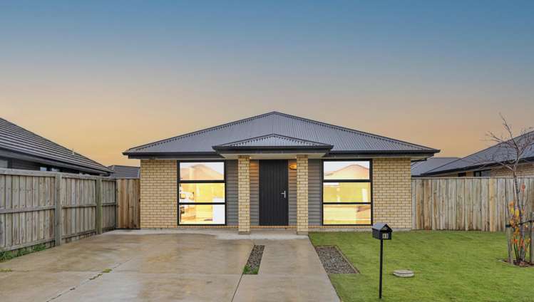 80 Avanda Avenue_0