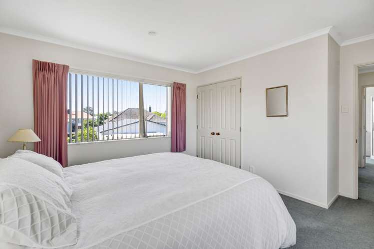 6 Saddle Row Welbourn_19