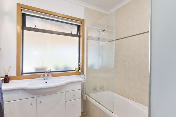 97 Pigeon Valley Road Wakefield_17