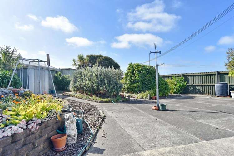 300 Lake Terrace Road Shirley_16