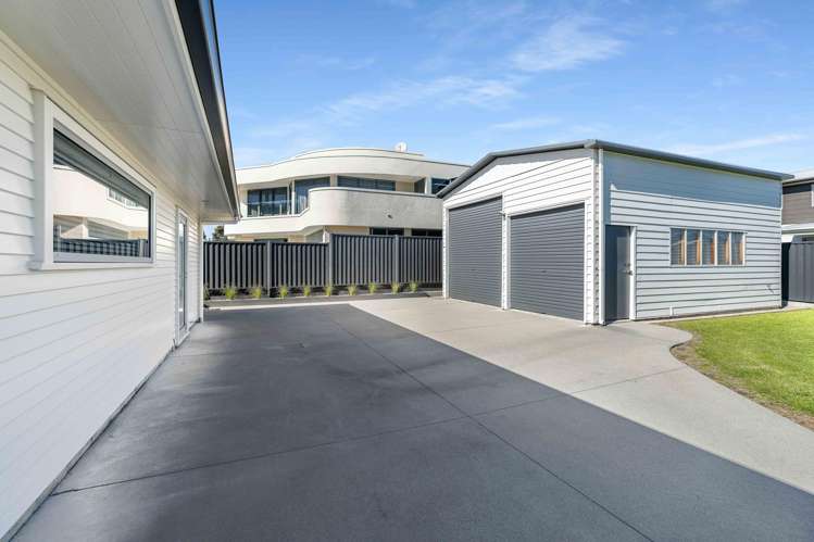 209 Beach Road Whangamata_23