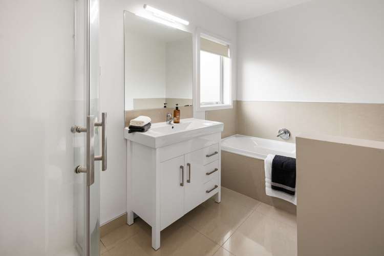 30 Alpers Ridge Leamington_13