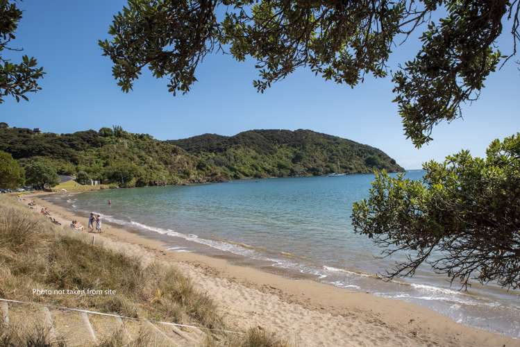 37 Russell Heights Russell_20