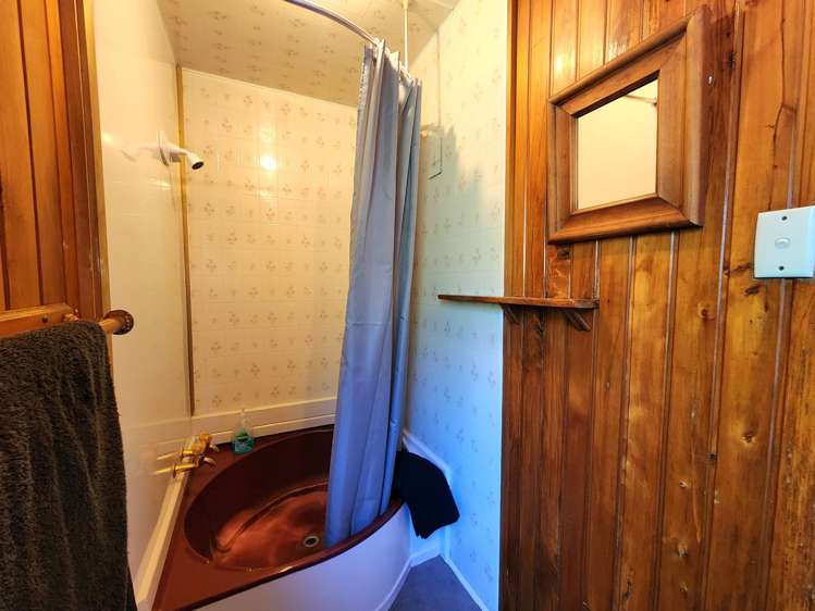 28 Ross Street Dunollie_10