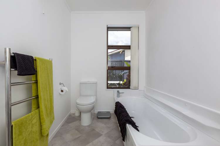 15a Rosebank Grove Waikanae_23