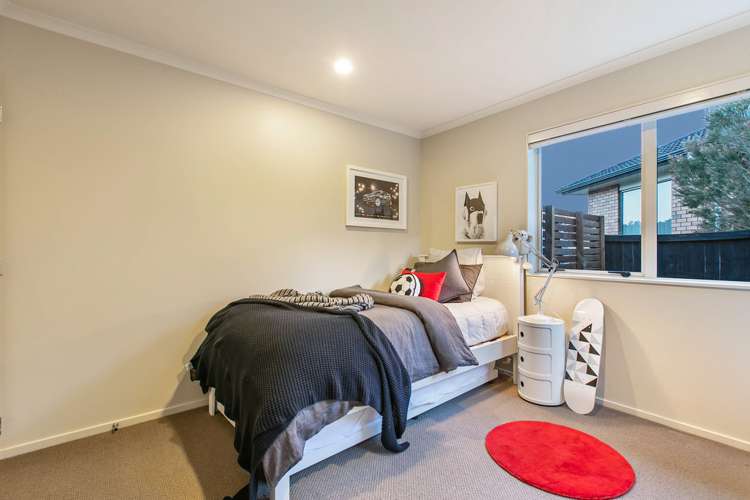 14 Chateau Rise Flat Bush_11