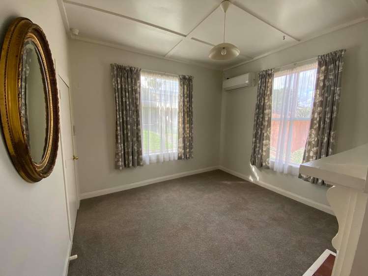 130 Golf Road Titirangi_3