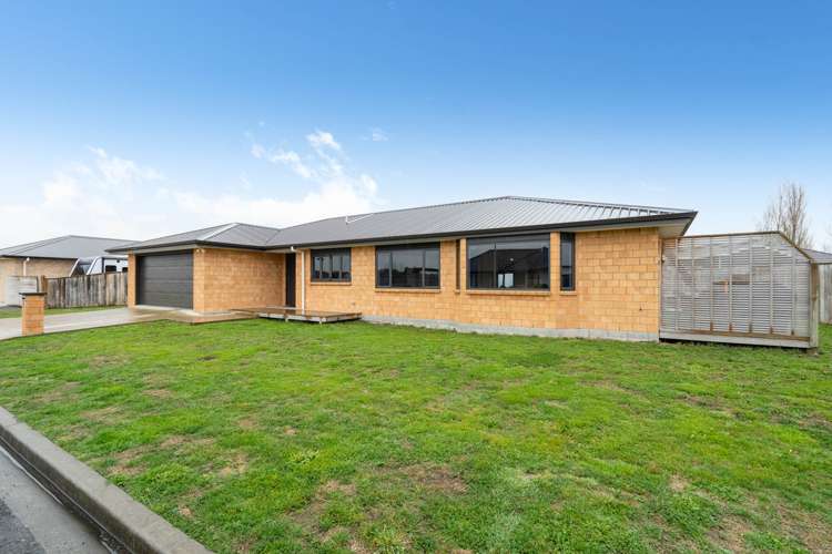 1 Molesworth Street Carterton_18