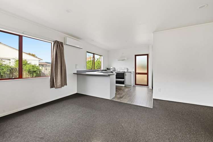 8 Beech Place Owhata_13