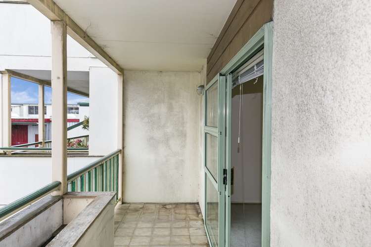 13/8 Girton Terrace Mount Cook_3