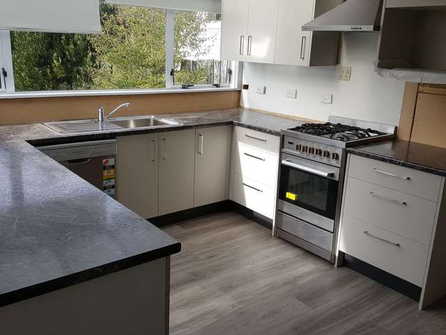 37 Redwood Avenue Tawa_1