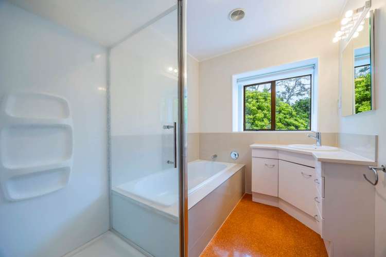 19 Tarahanga Street Northcote_14