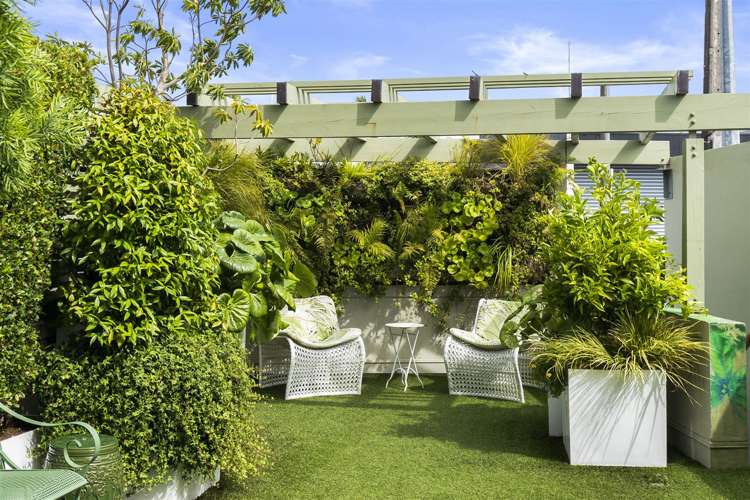 1a/2 Queens Parade Devonport_6